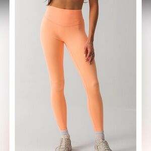 Brand new ACTA Evo Leggings small melon